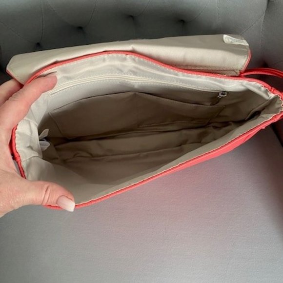 Thirty One Crossbody Purse - Picture 4 of 8